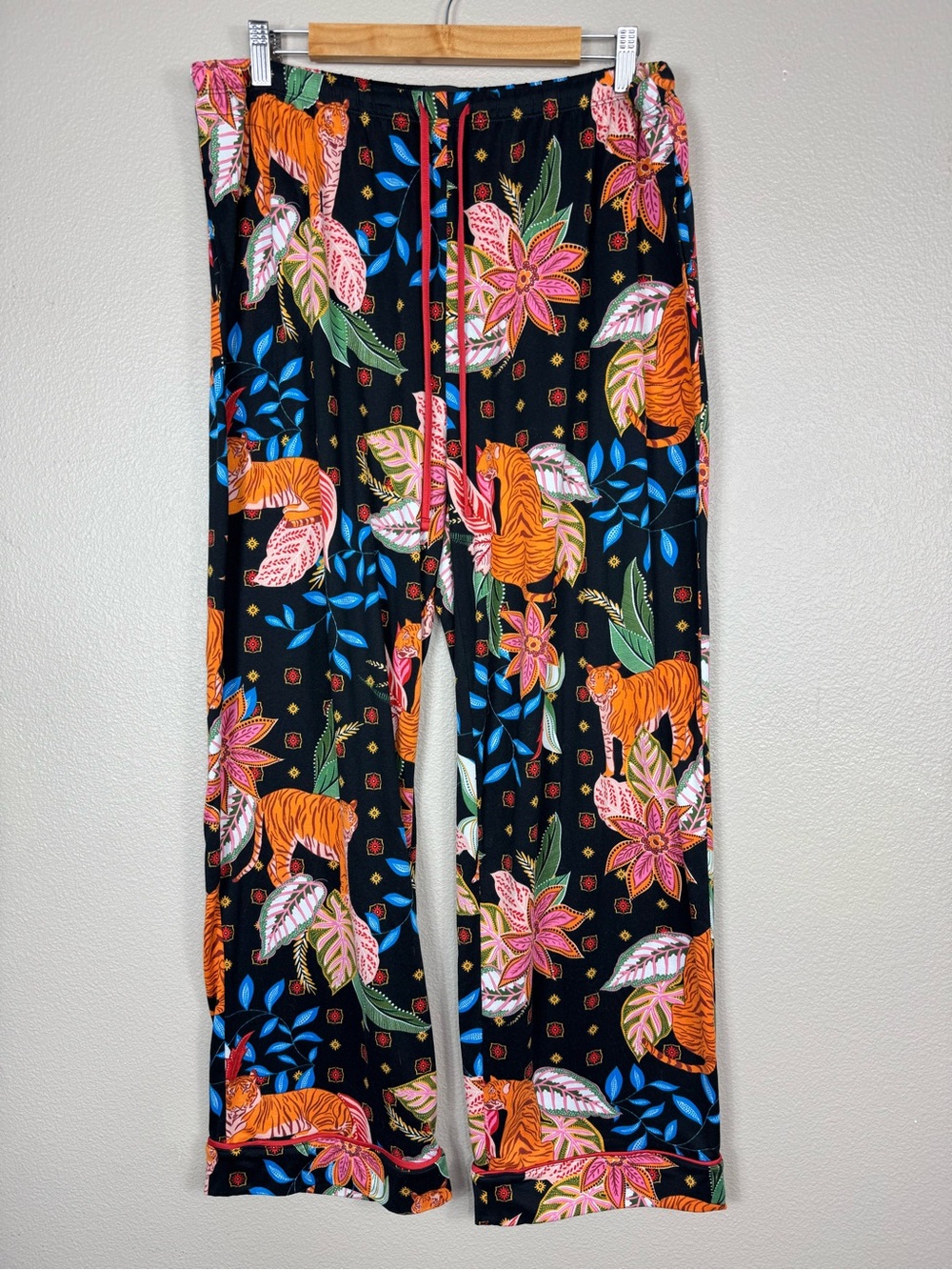 Room Service Tiger Novelty Print Pajama Set Black Floral Button Up‎ Lounge XXL C - Picture 2 of 10